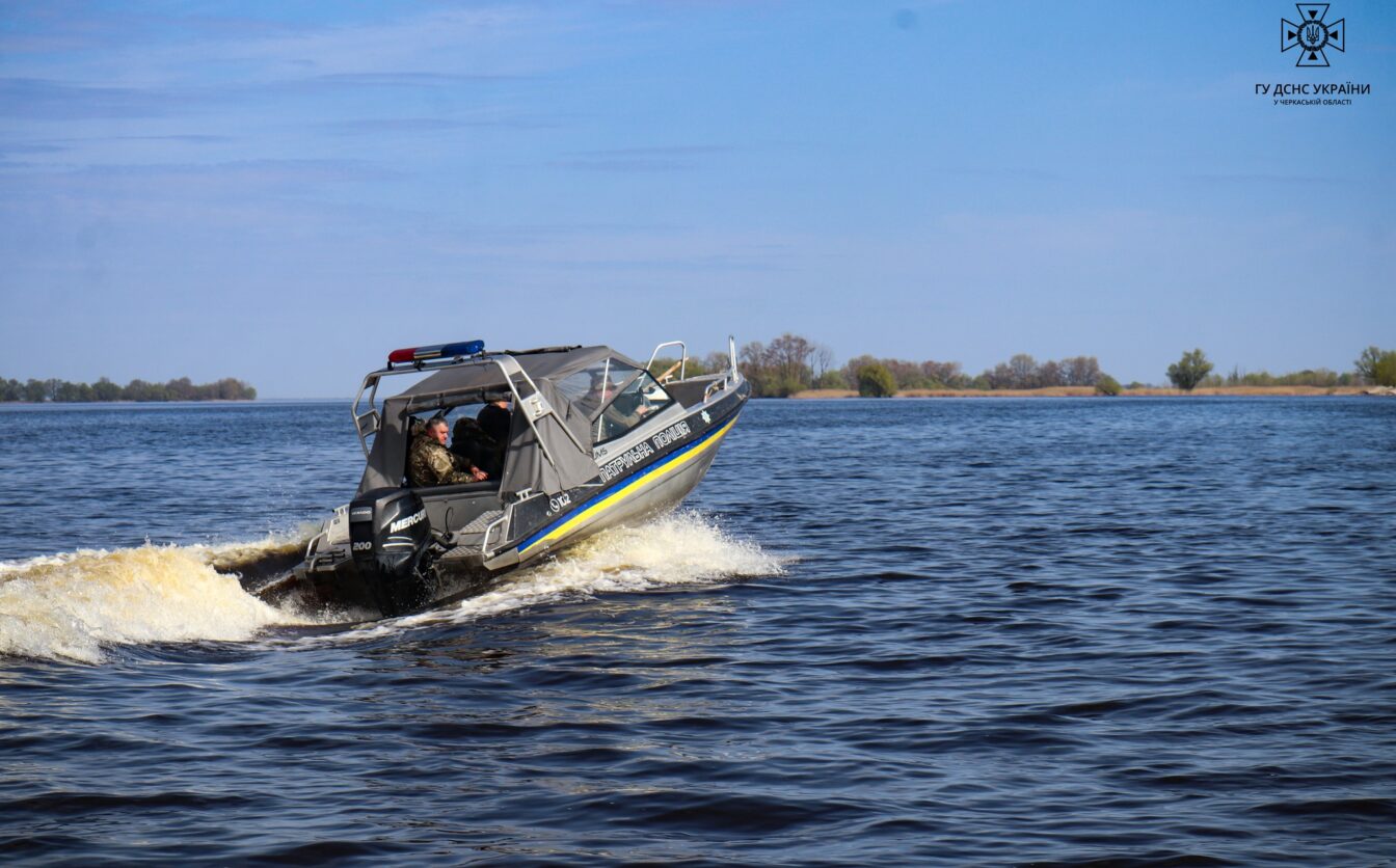 Водне патрулювання продовжується на Черкащині