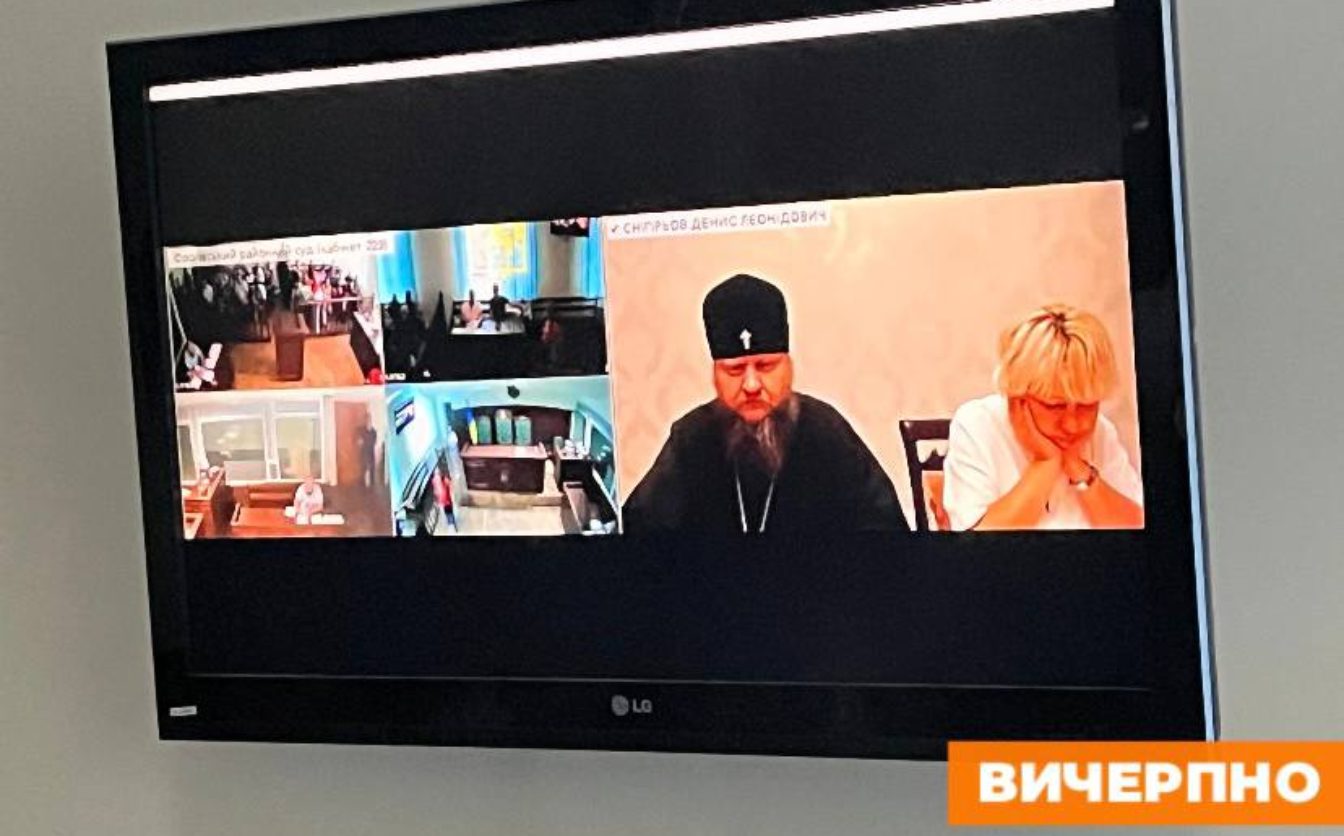 Митрополита Феодосія відправили під домашній арешт із носінням електронного браслета 