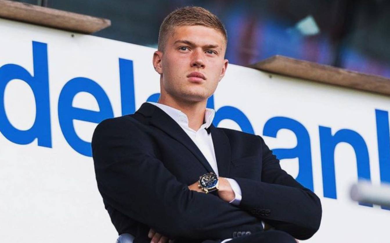 Черкащанин Артем Довбик номінований на “Золотий м’яч”