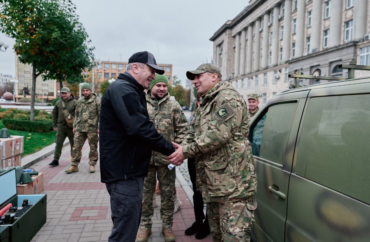 Для українських оборонців черкащани передали БпЛА та РЕБи (ФОТО)