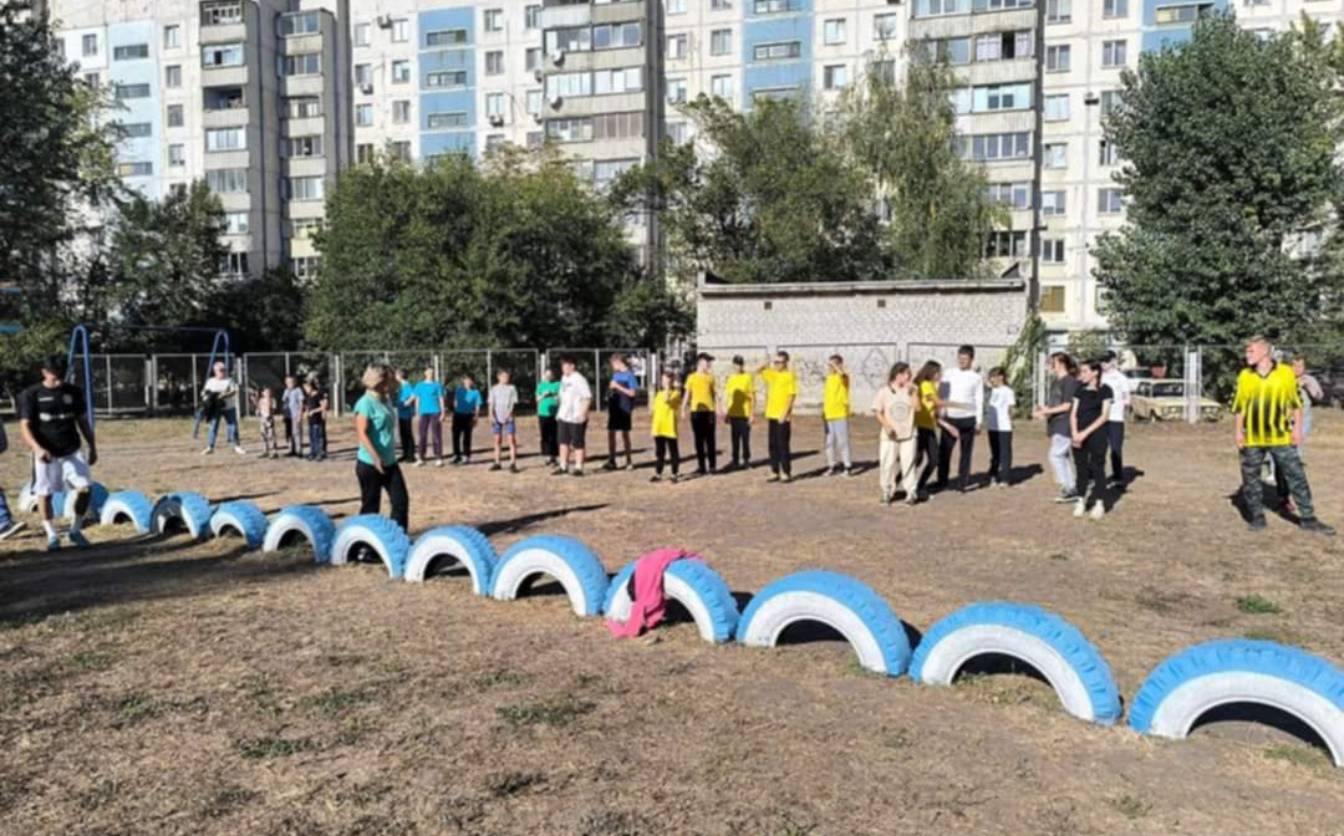 Футболісти клубу «Карбон» зіграли матч із учнями Черкаської спеціальної школи