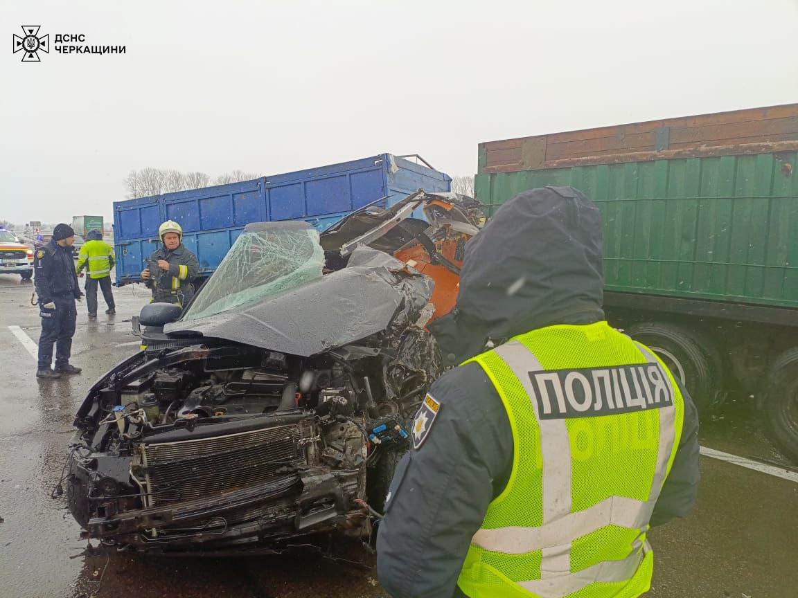 Поблизу одного з сіл Черкащини сталася смертельна ДТП
