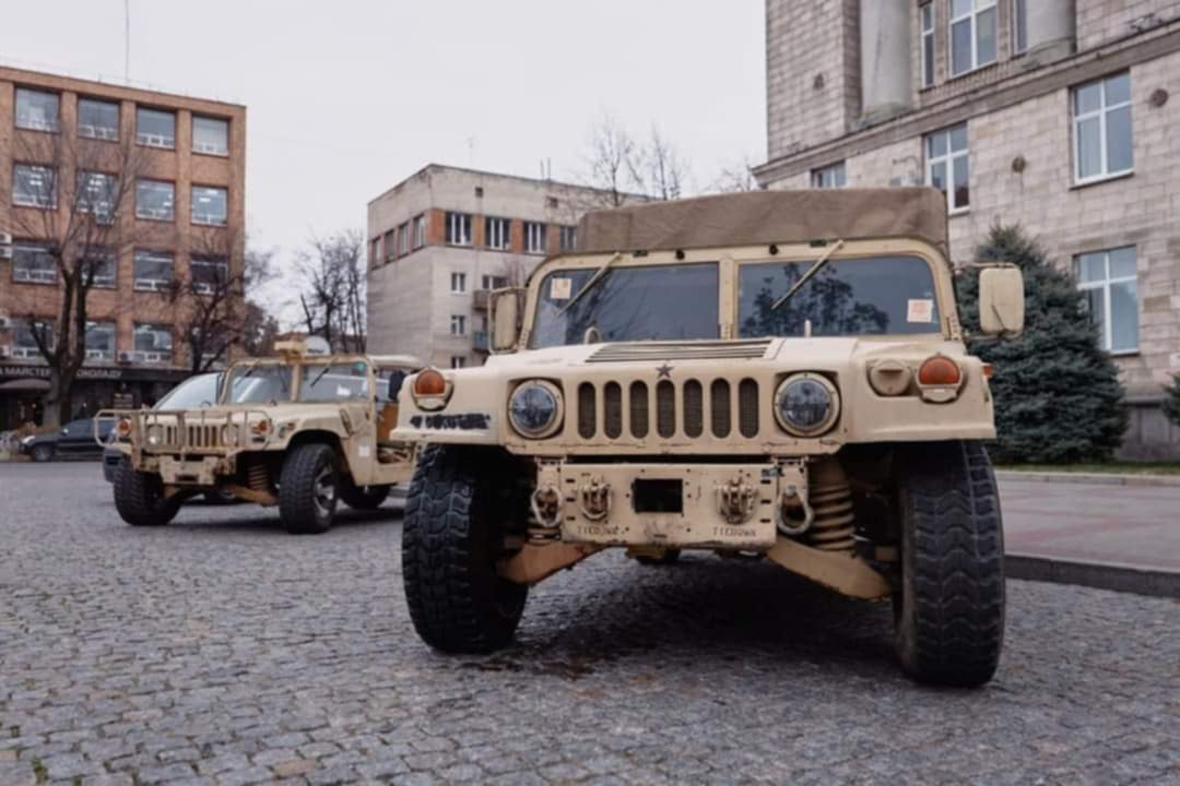 «Нарешті передали американські медеваки військовим», – Нарек Казарян