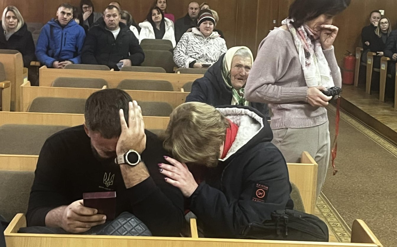 Отримали ордени й медалі: у Звенигородці посмертно нагородили захисників України