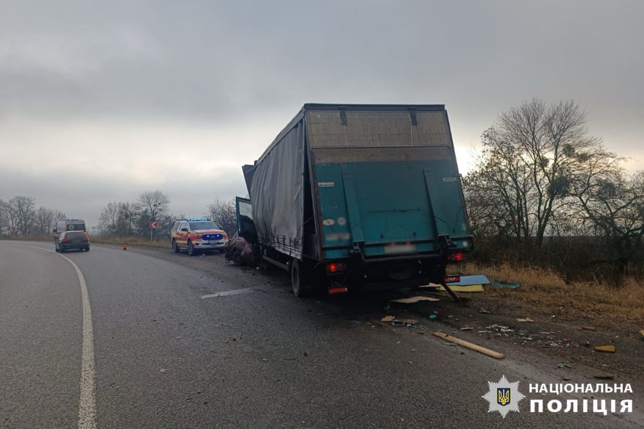 У поліції повідомили деталі ДТП на Черкащині, яка забрала життя трьох людей (ФОТО)