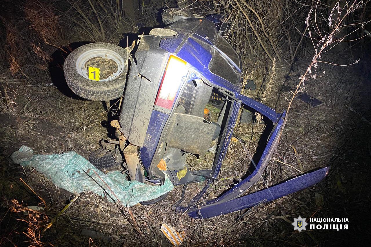 Поблизу села на Черкащині сталася автотроща, є постраждалий (ФОТО)