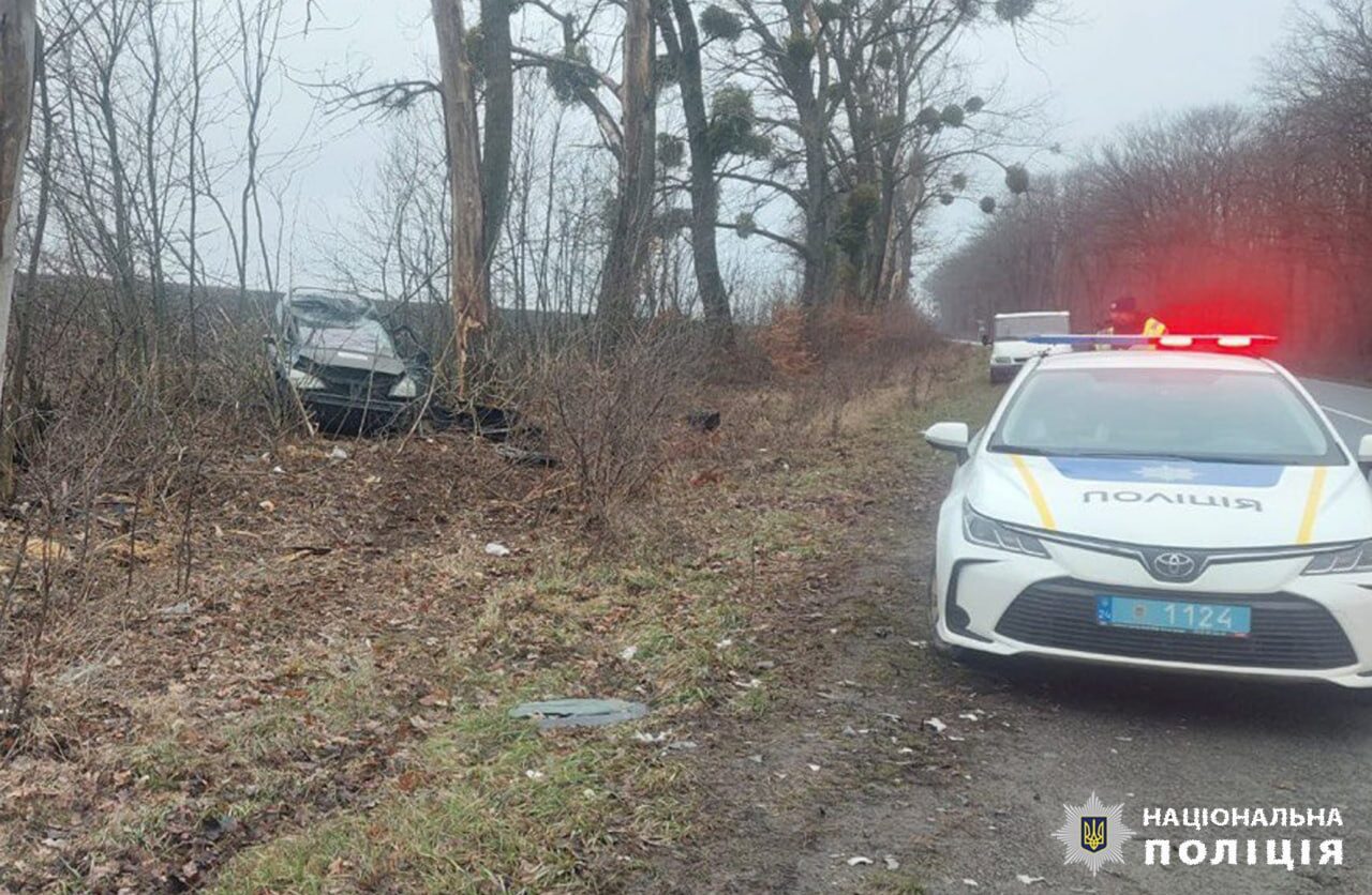 Поблизу Умані сталася ДТП: четверо людей постраждали (ФОТО)