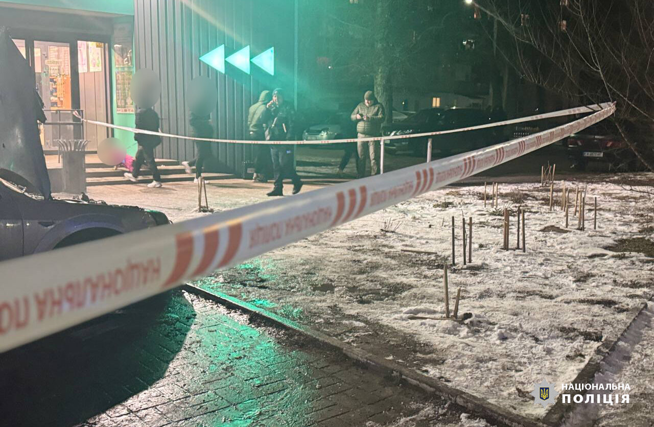 Поліція розшукала чоловіка, який підпалив автівку в Черкасах (ФОТО, ВІДЕО)