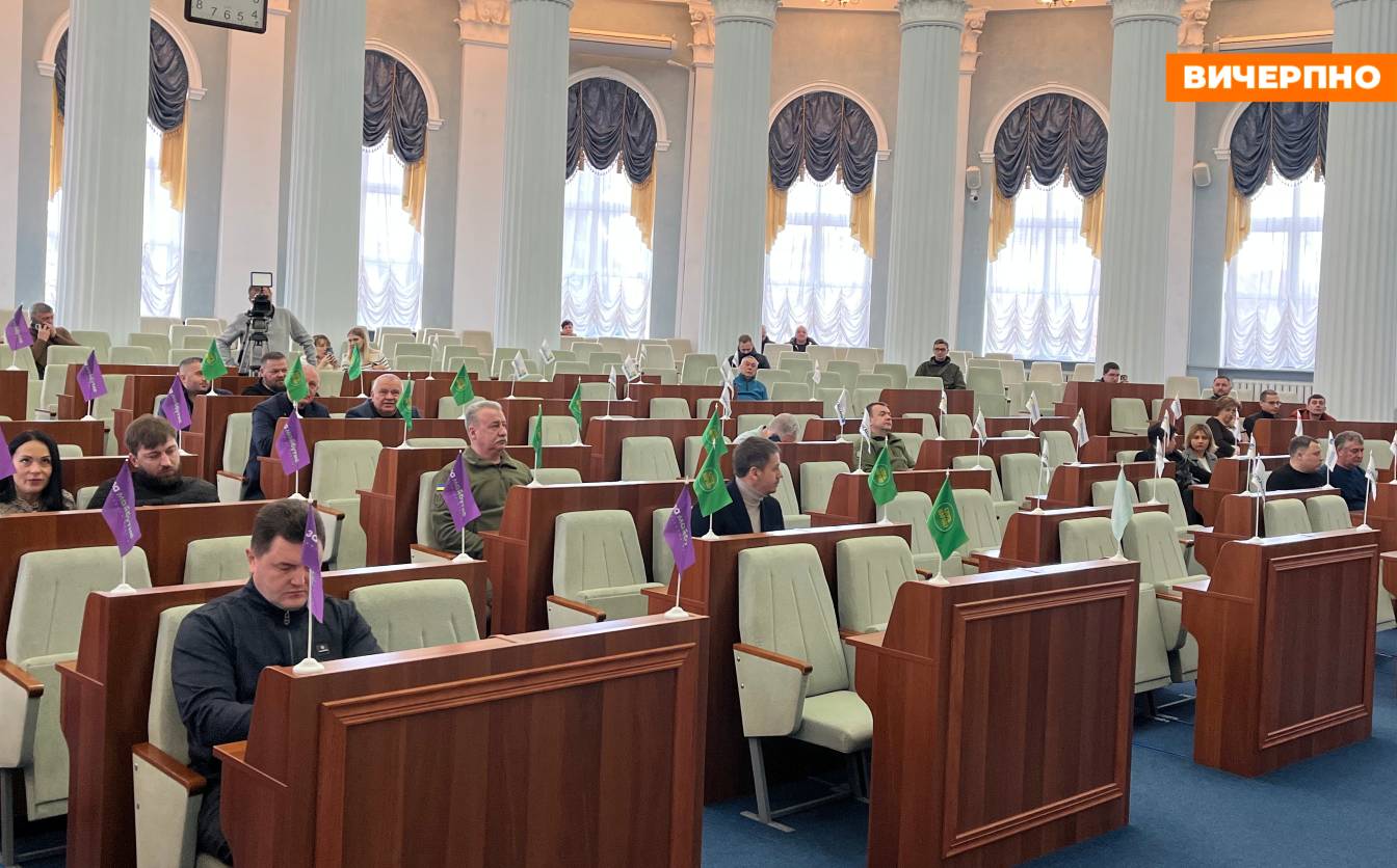 «Будемо намагатися вирішити питання на рівні ОВА»: депутати Черкаської облради знову провалили голосування по МСЕК
