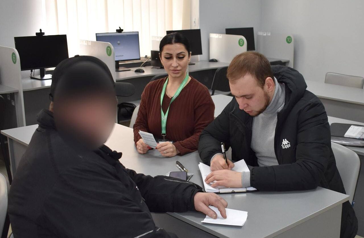 Два підроблені документи виявили в Черкасах