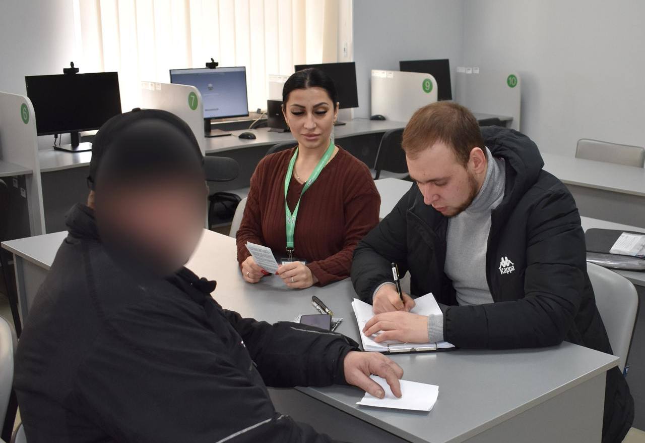 Два підроблені документи виявили в Черкасах