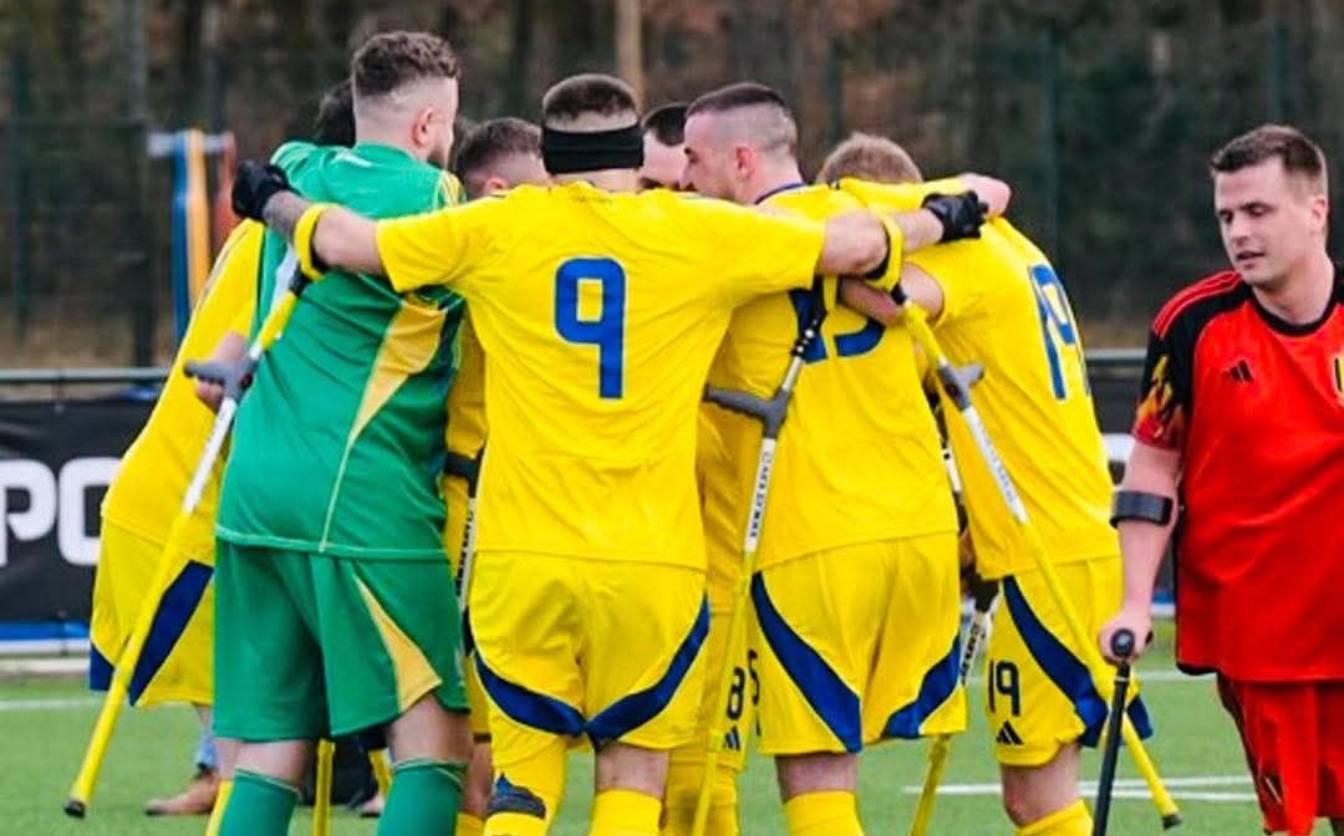 Збірна “Ліга дужих”, у складі якої спортсмени-ветерани з Черкас, перемогла команду Бельгії