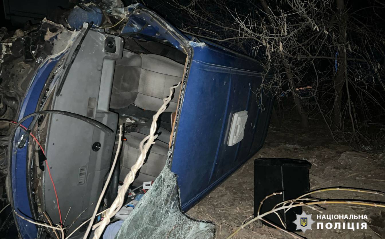 Унаслідок автотрощі в Черкасах постраждали двоє чоловіків (ФОТО)