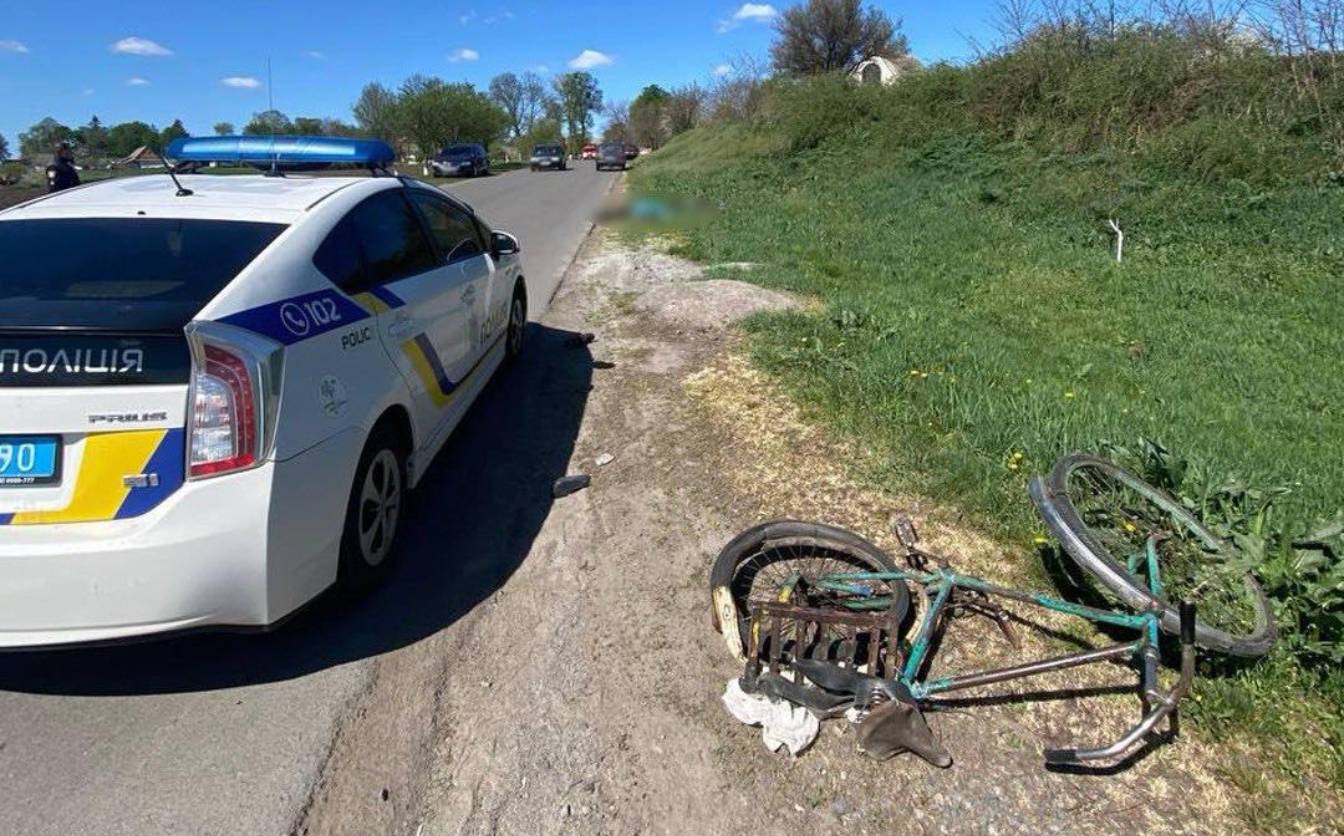 На Уманщині автівка наїхала на 81-річного чоловіка, він загинув