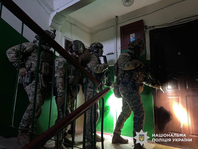 На Черкащині проводять обшуки в межах ліквідації наркобізнесу (ФОТО)