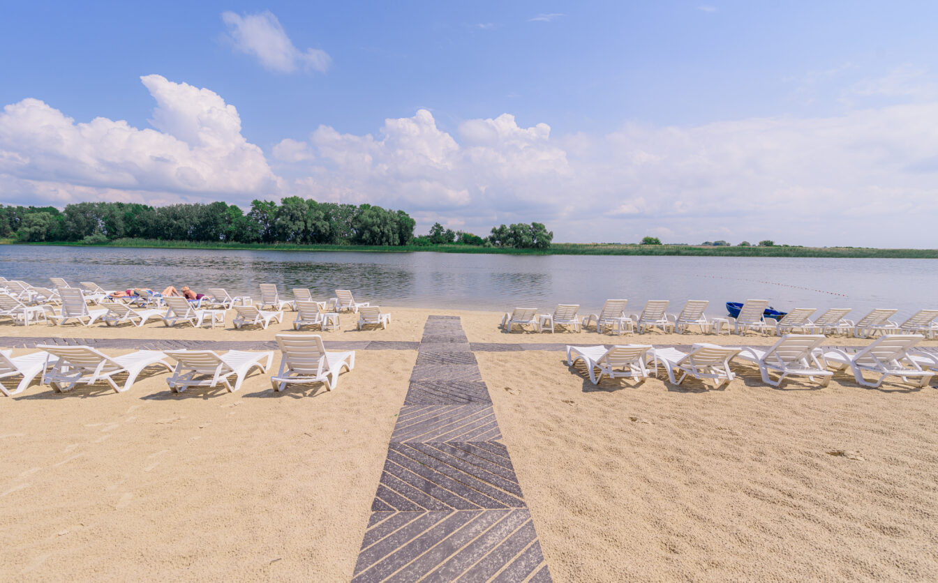 Синоптики розповіли, чи прогрілася вода в Дніпрі для купального відпочинку
