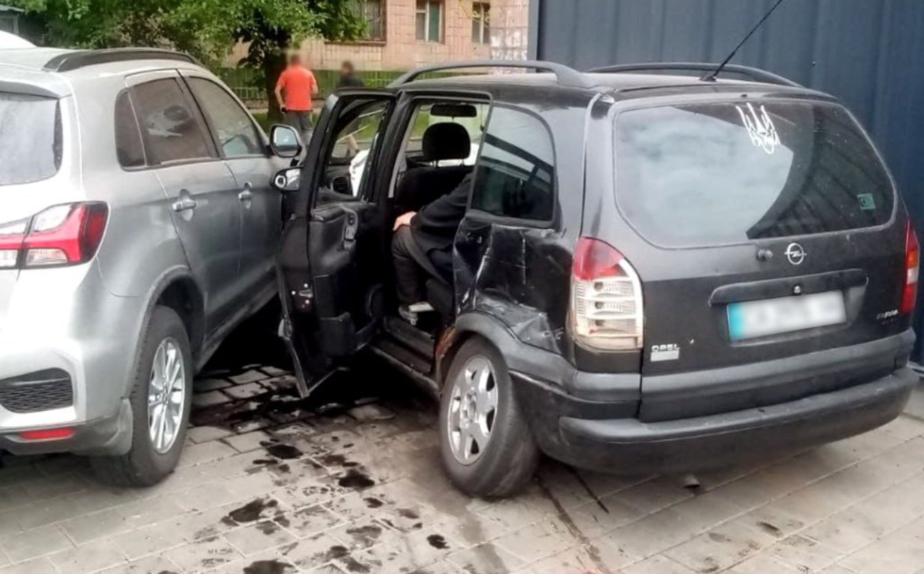 Аварія в Черкасах: постраждали двоє людей