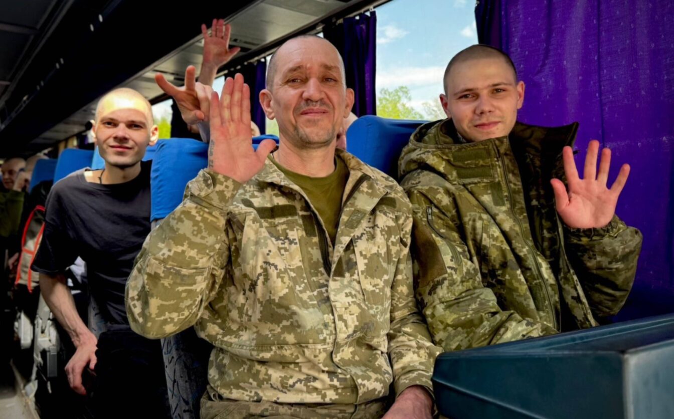 З полону повертаються перші 390 українців із масштабного обміну 1000 на 1000