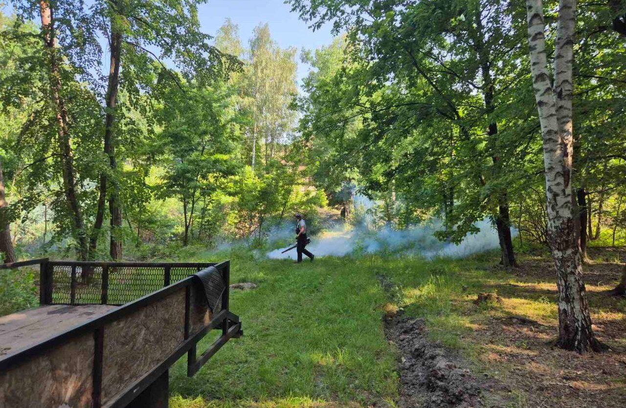 Черкаські парки обробили від шкідників: чи є загроза для людей та тварин?