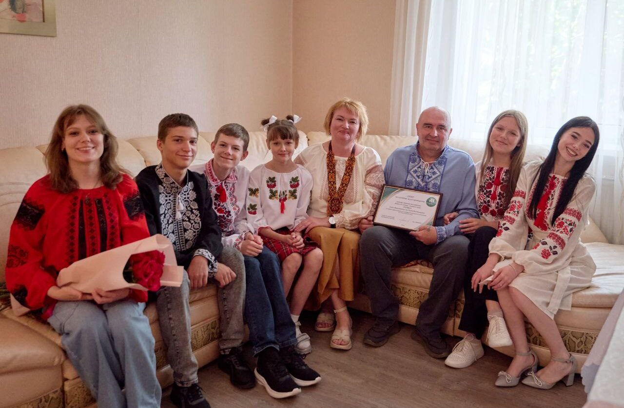 Дитячий будинок сімейного типу з Донеччини переїхав на Черкащину (ФОТО)