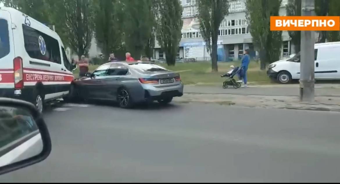 ДТП за участі “швидкої” сталася в Черкасах (ВІДЕО)