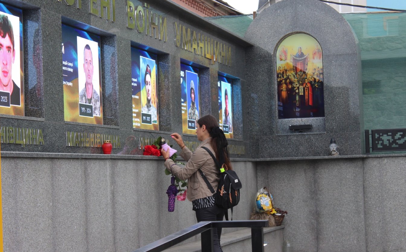 “Повинні берегти пам’ять про наших Героїв”: в Умані заклали будівництво каплиці