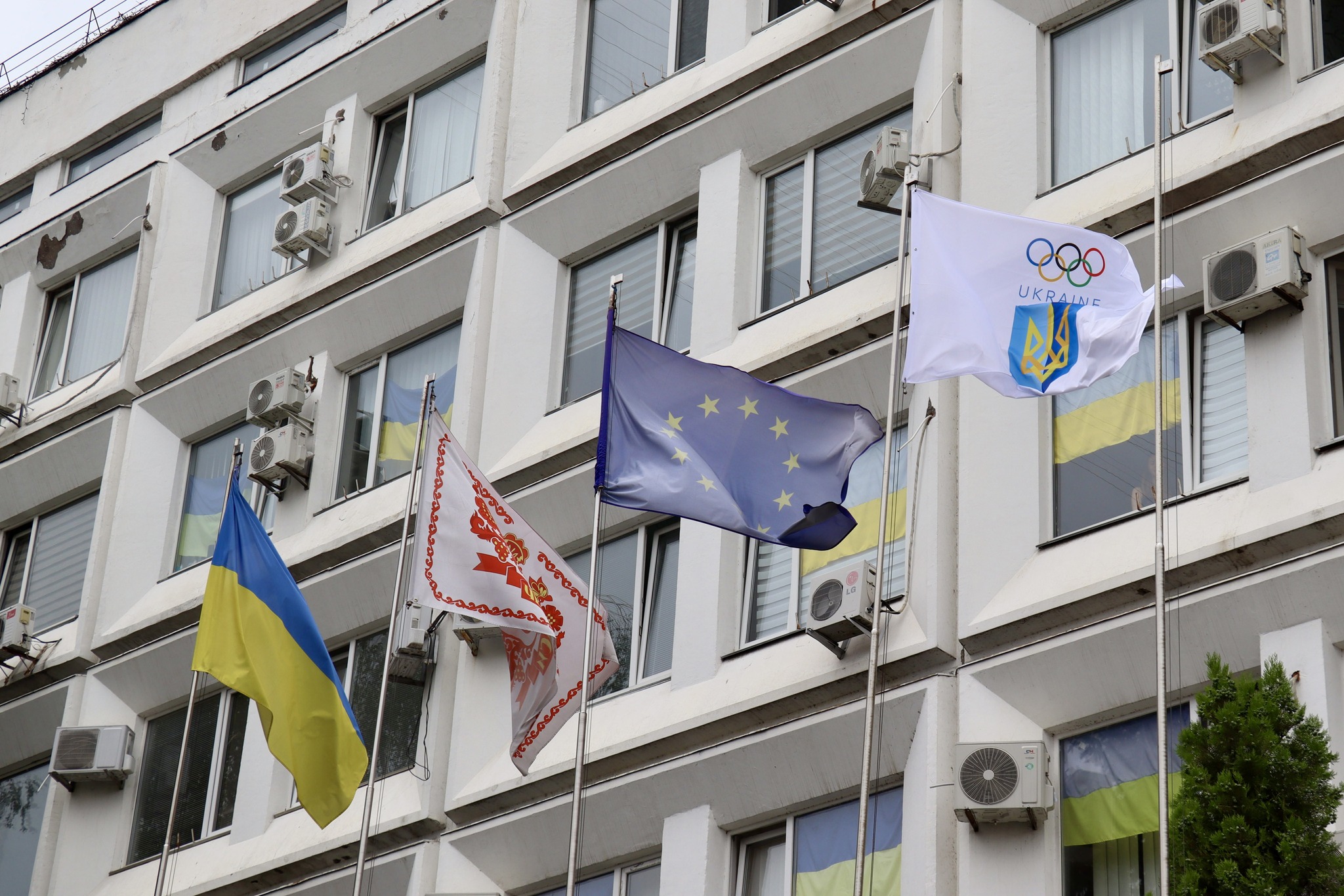 У Черкасах підняли Олімпійський прапор на підтримку українських спортсменів