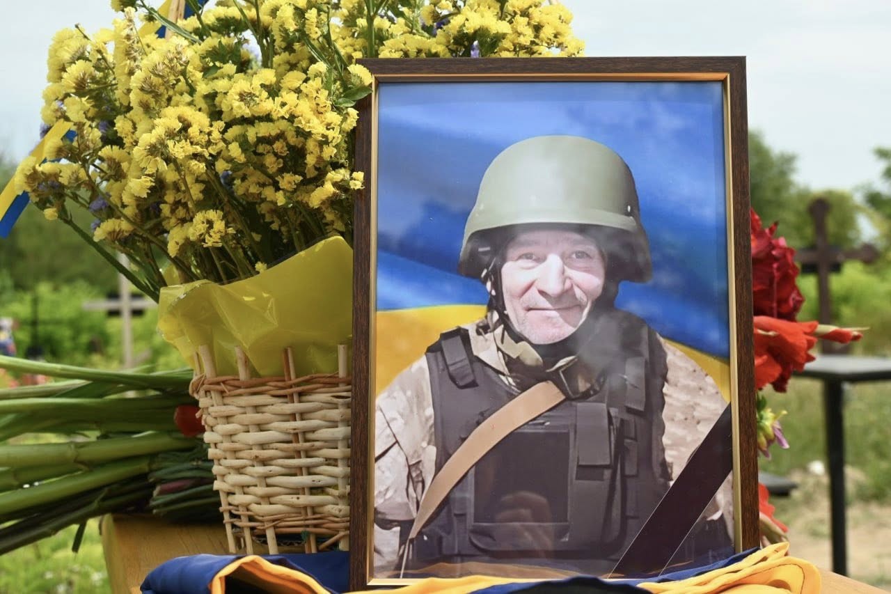 Звʼязок обірвався рік тому: “на щиті” в Чигирин повернувся Герой (ФОТО)