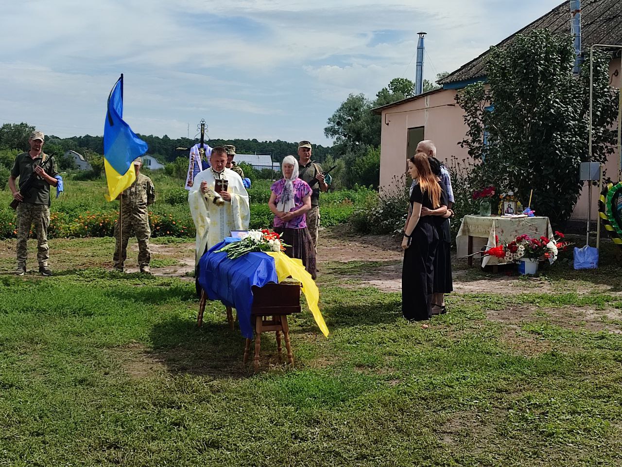 Загинув майже вісім місяців тому: відбулося прощання з полеглим черкащанином