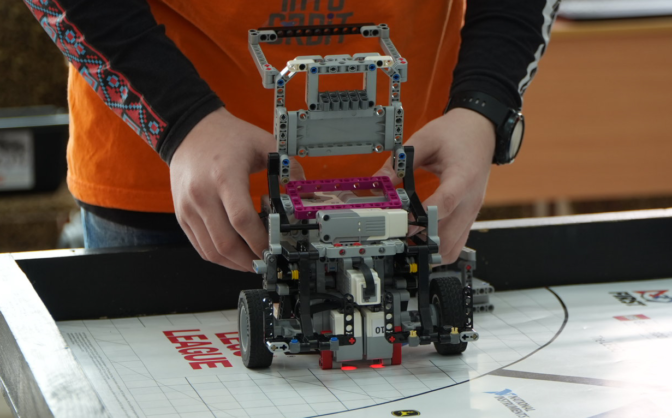 На Черкащині створено понад 140 команд із робототехніки