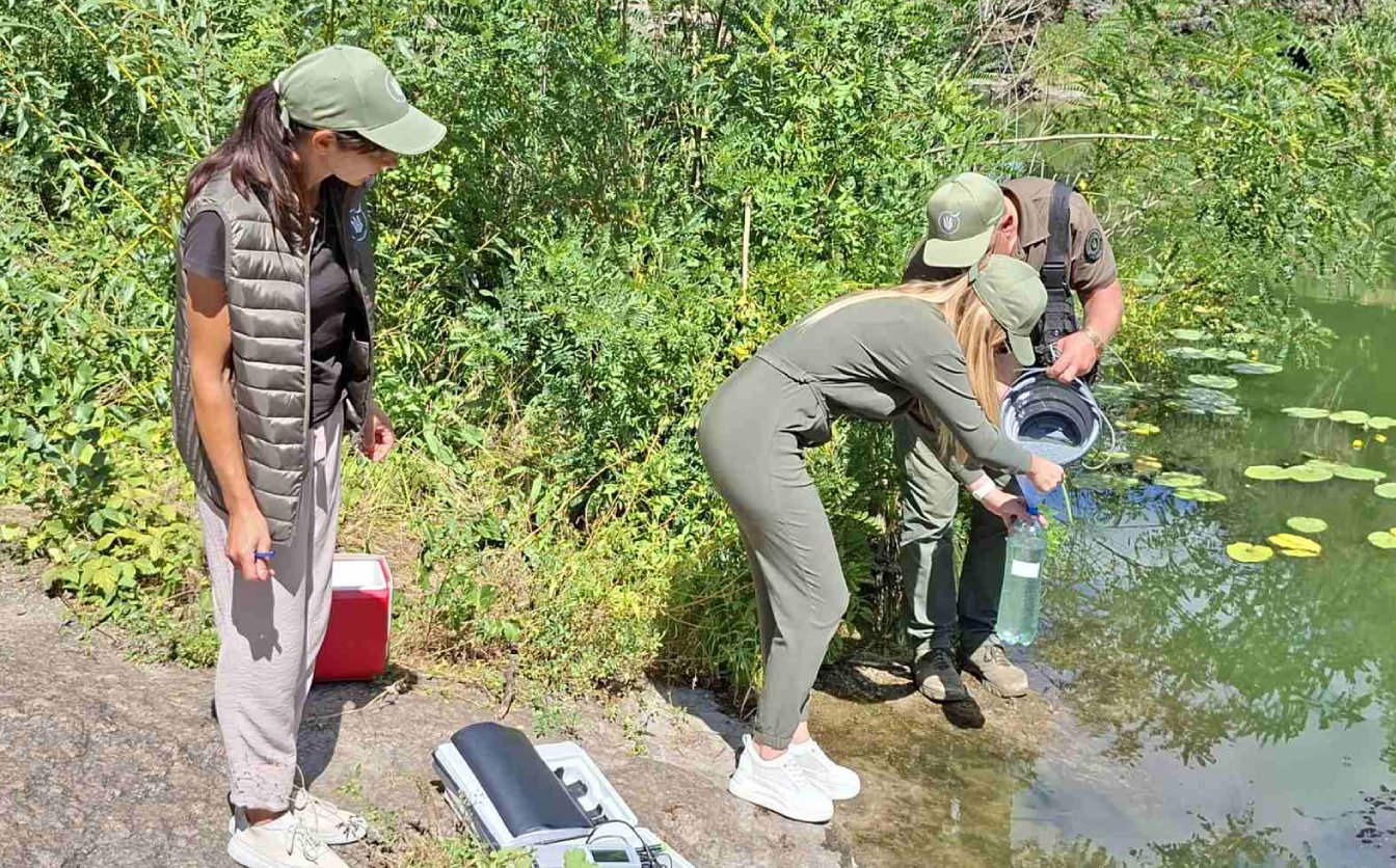 Фахівці перевірили інформацію про замор риби у річці Рось на Черкащині