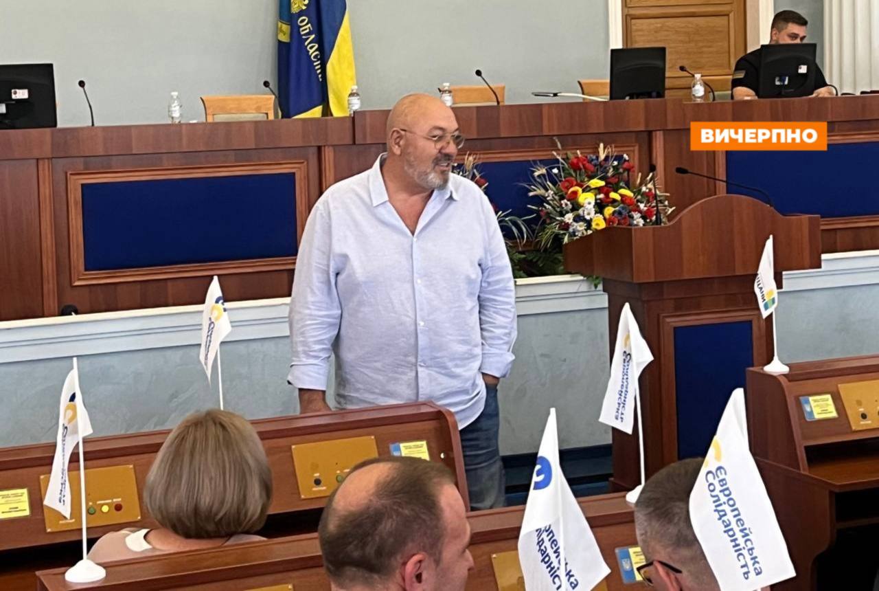 Депутати не відпустили з посади заступника голови Черкаської облради 