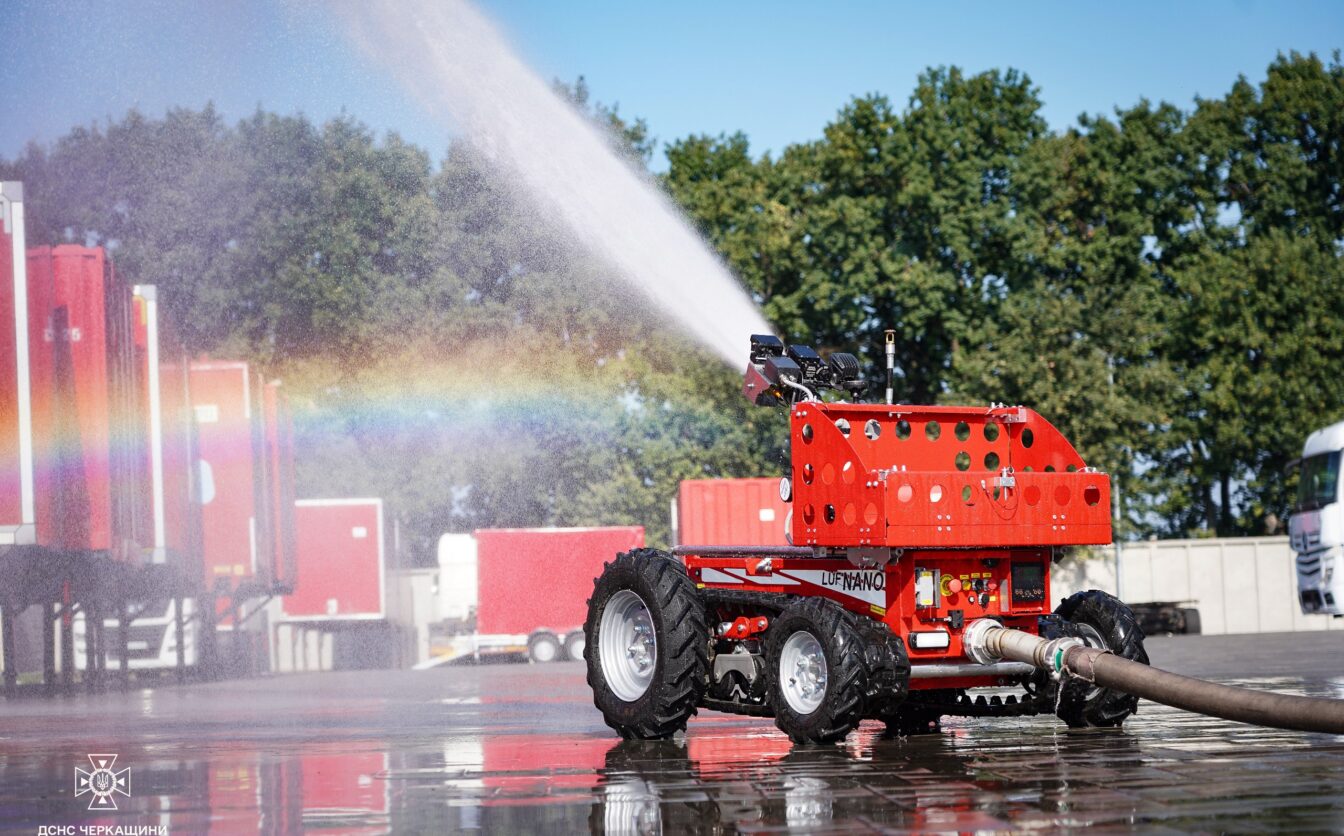 Пожежа на терміналі «Нова пошта»: черкаські рятувальники проходили навчання