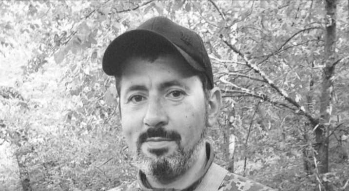 В останню путь в Черкасах провели захисника, який поліг на Дніпропетровщині