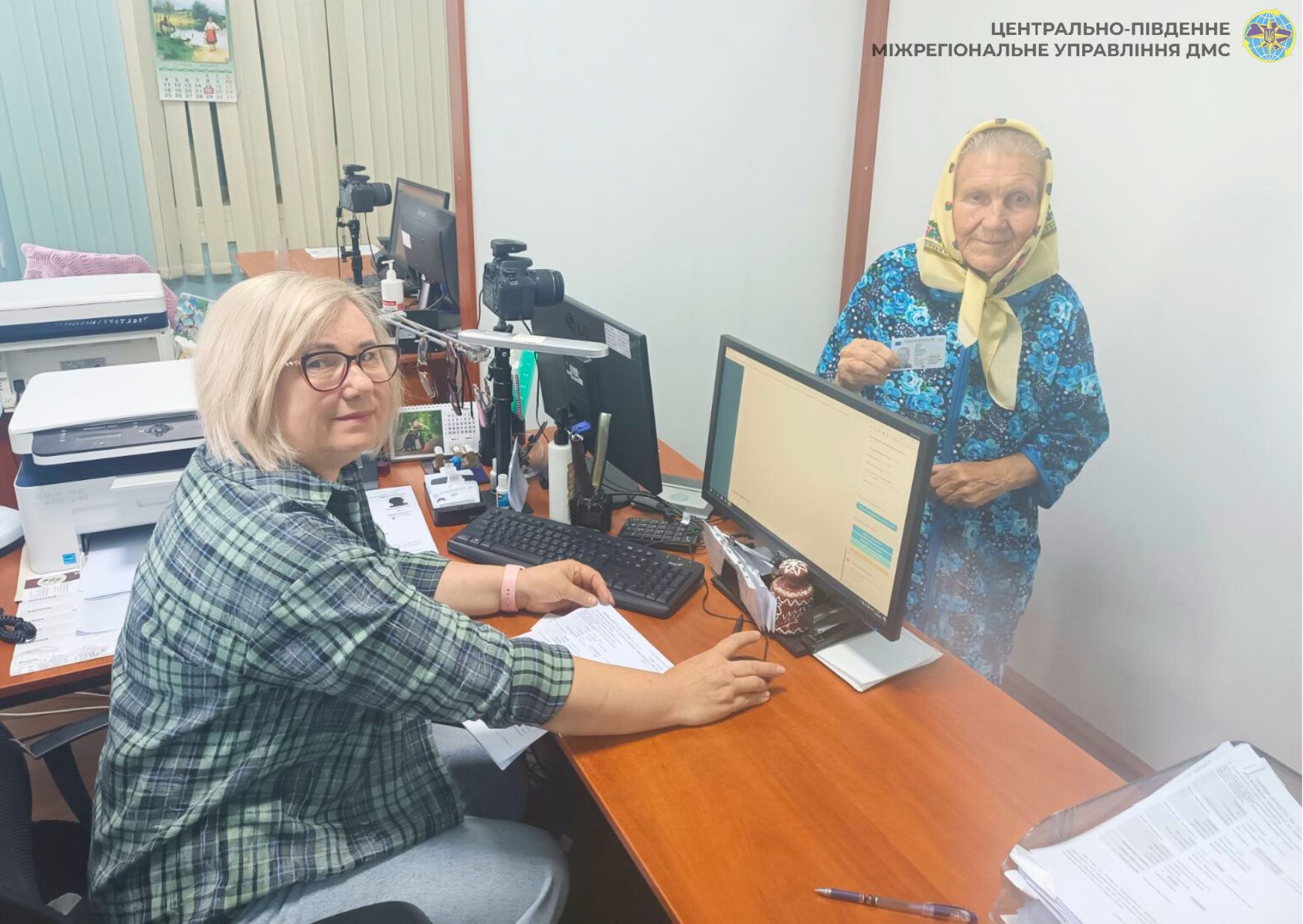 86-річна черкащанка оформила собі ID-картку