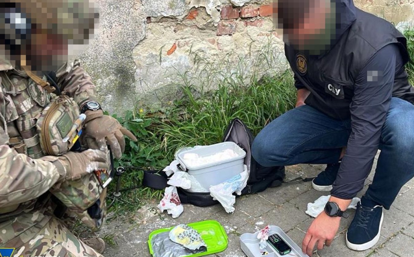 16-річна черкащанка допомагала підірвати авто військового у Львові