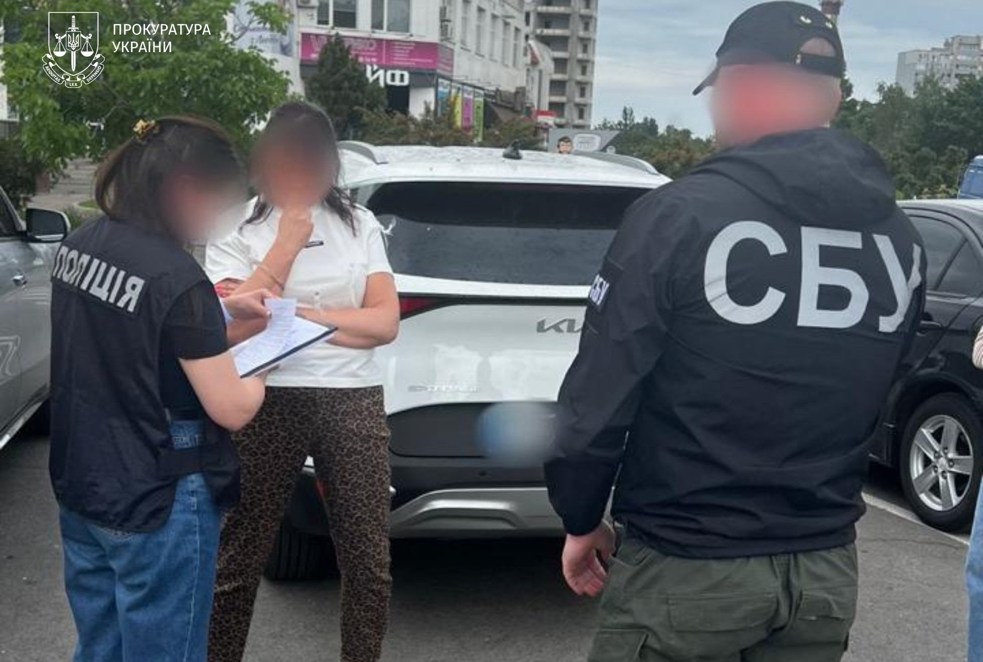 Жителька Черкас за 4 500 доларів США обіцяла чоловіку відстрочку від мобілізації