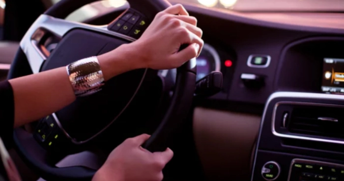 П’яна водійка “Opel” порушувала в Черкасах комендантську годину