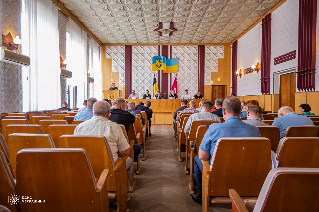 У Черкаському районі представили офіцерів-рятувальників громад