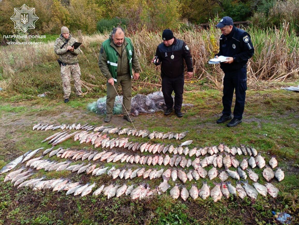 Подружжя черкащан незаконно наловили риби на майже 750 тисяч гривень