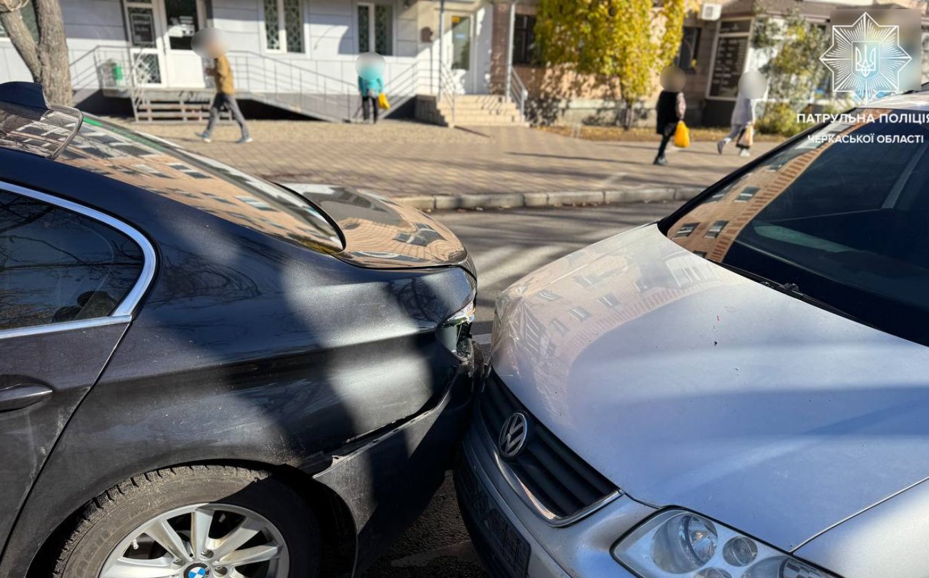 Нетверезий водій врізався у “BMW” в Черкасах