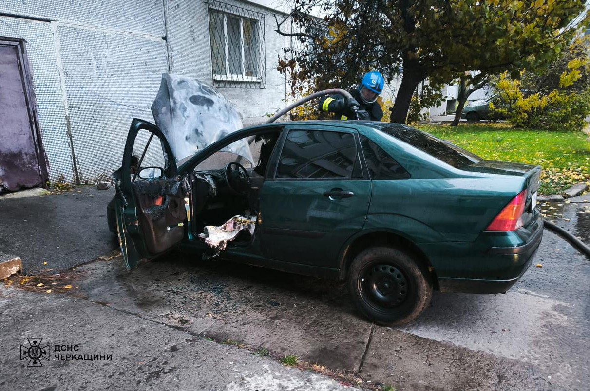 Дві пожежі автотранспорту сталися вчора на Черкащині