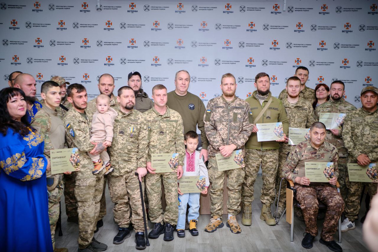 Ще майже 30 черкаських ветеранів отримали сертифікати на придбання житла