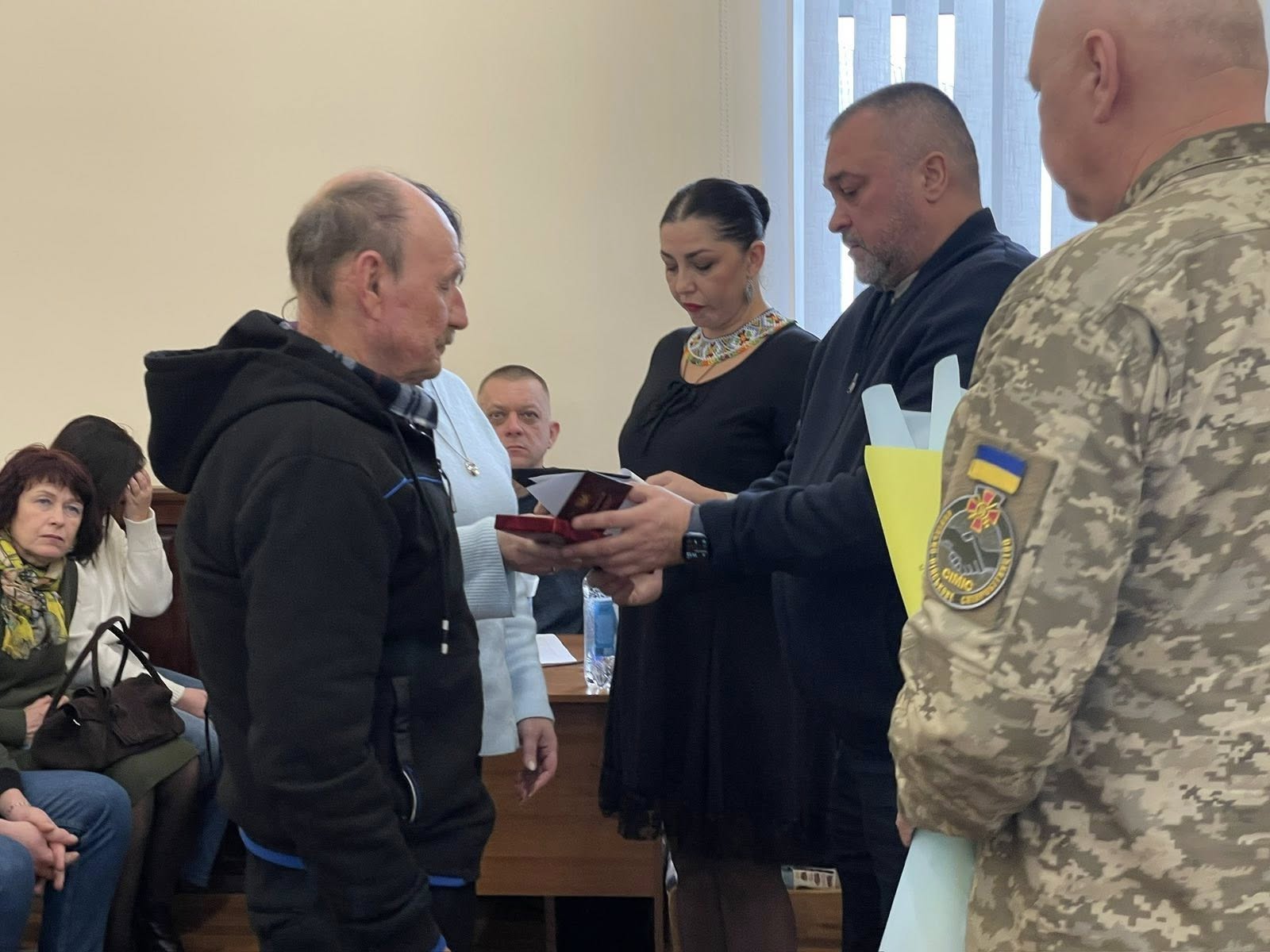 Родина полеглого черкащанина отримала його посмертну нагороду