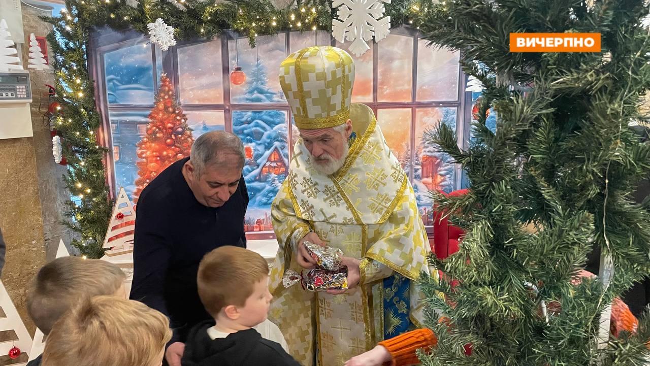 “Нехай діти вірять у дива”: резиденція Святого Миколая відкрила двері у Черкасах (ФОТО, ВІДЕО)