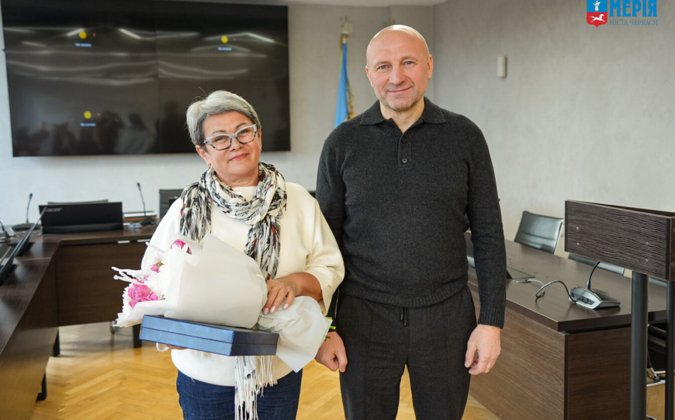 Майстриню з Черкас нагородили за внесок у розвиток культури