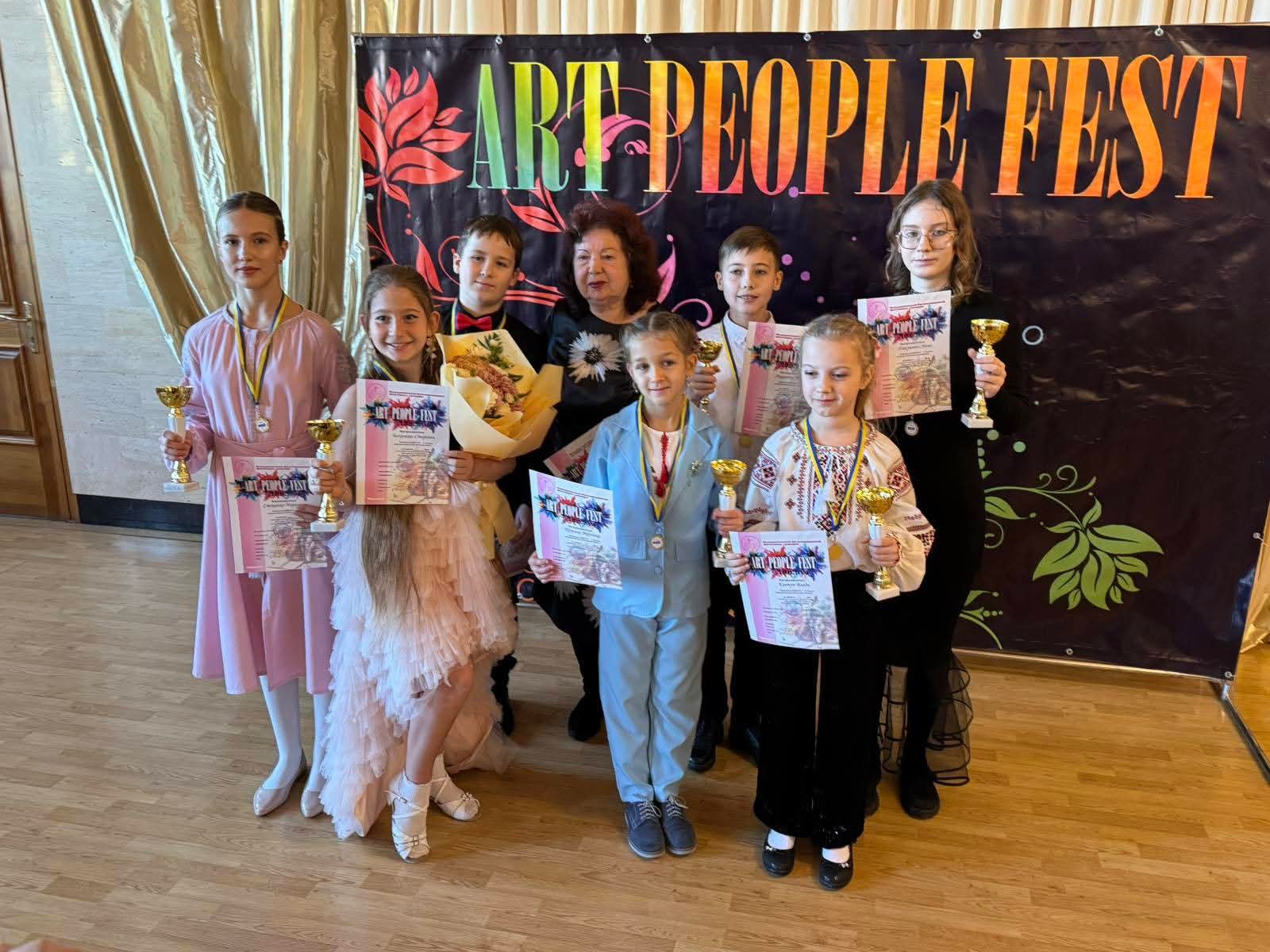 Учні з Черкас виступили на «Art People Fest»