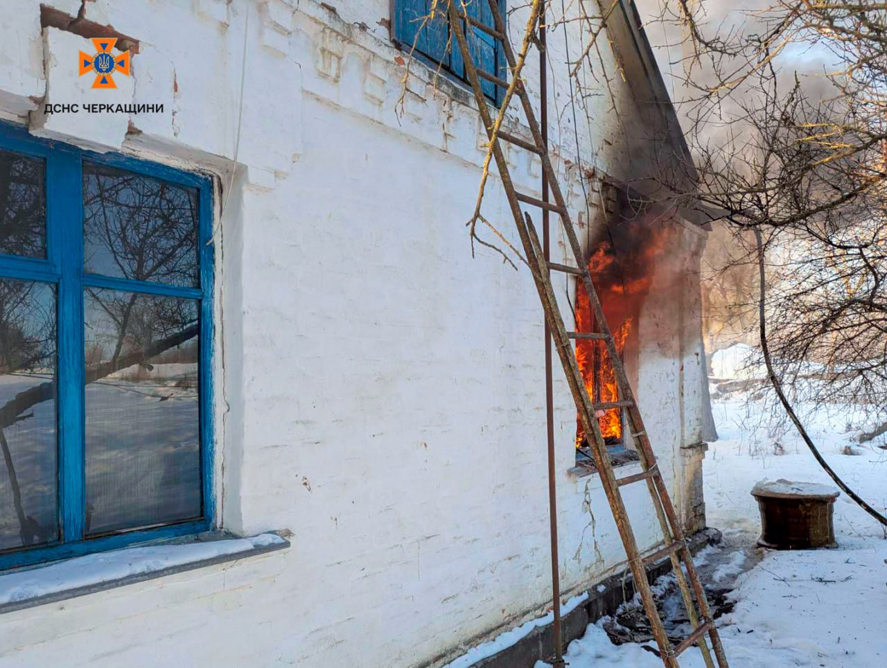 12 пожеж сталися у Черкаській області лише вчора, відомо про загибель людини (ФОТО)