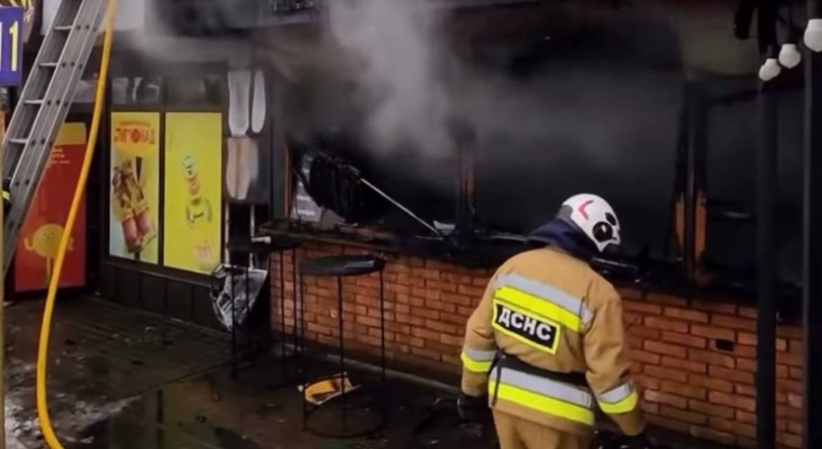 Пожежа кіоску сталася в Умані (ВІДЕО)