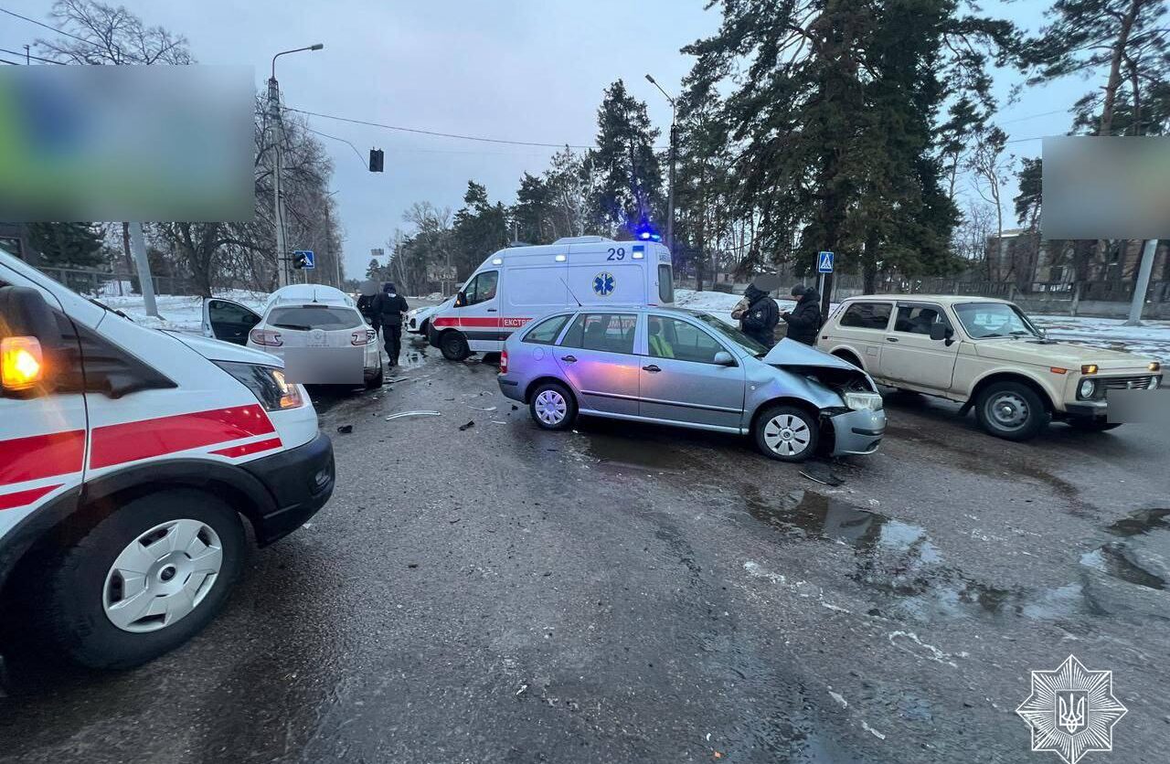 На перехресті в Черкасах сталася автопригода (ФОТО)